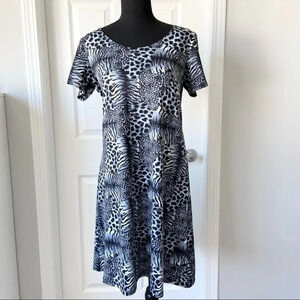 Julia Divina Leopard Short Sleeve Stretchy Dress